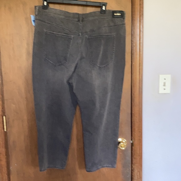 Express Super high rise slim button fly jean size 18 S - Picture 13 of 17